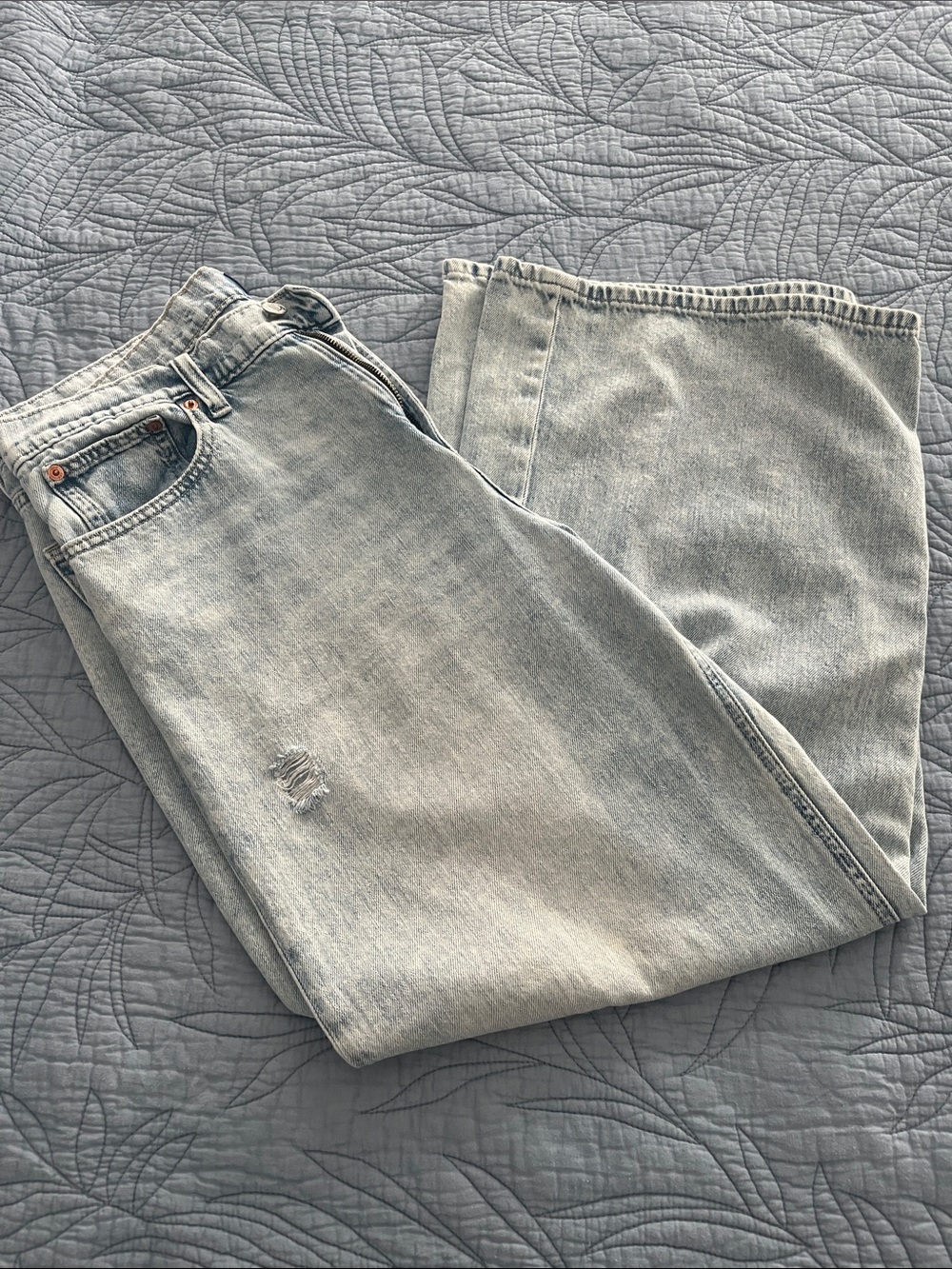 GAP Light Wide-Leg Flare Jeans 14